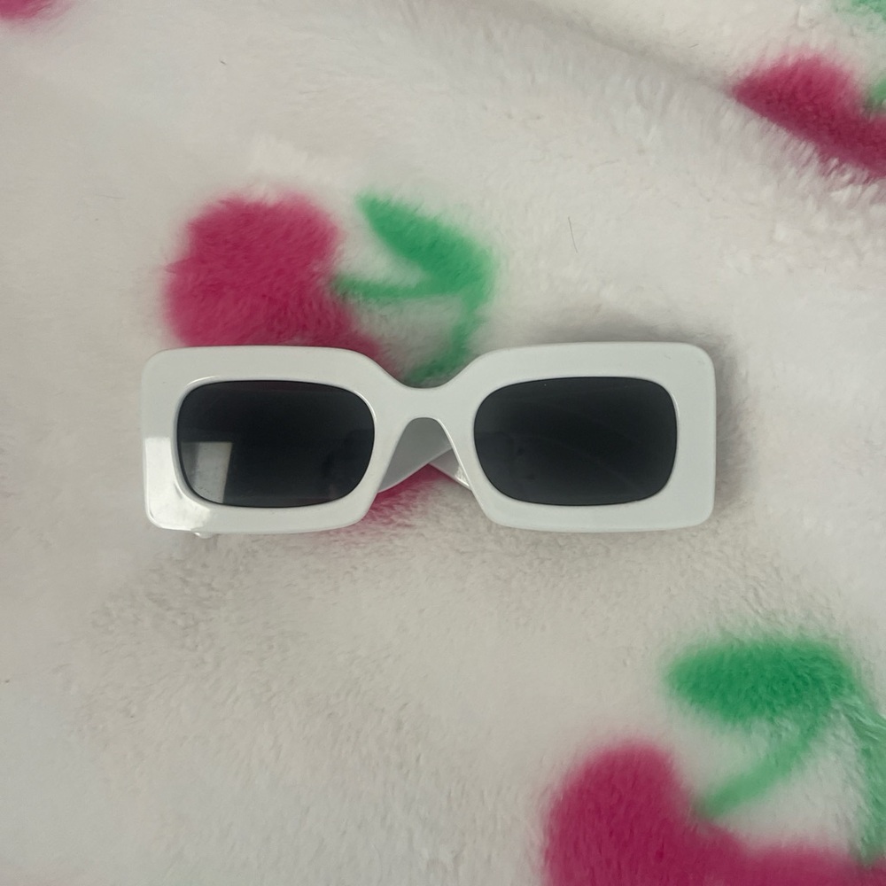 Chunky White Rectangular Sunglasses